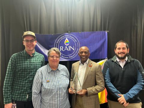 Department of Licensing posing with the RAIN Agency Award